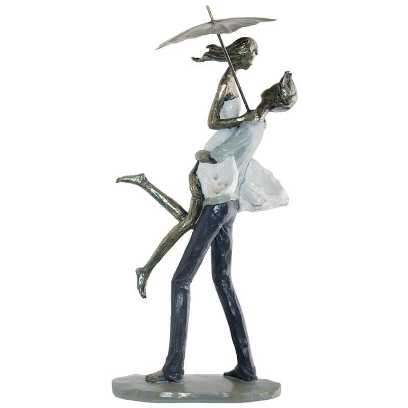 LOVERS WITH UMBRELLA 36CM